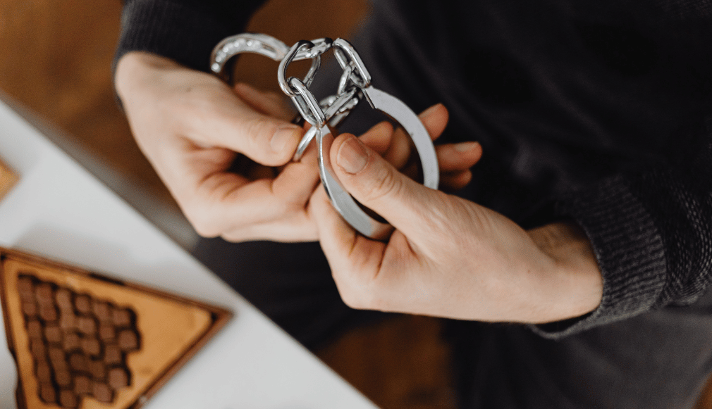 Burglary Lawyer: Expert Legal Defense for Residential, Commercial, and Aggravated Burglary Cases